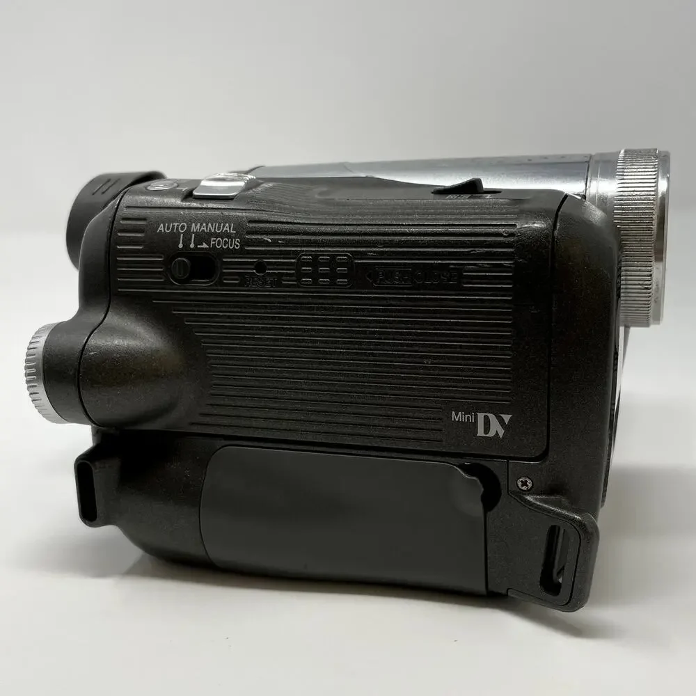 Panasonic PV-GS35 Camcorder *READ*